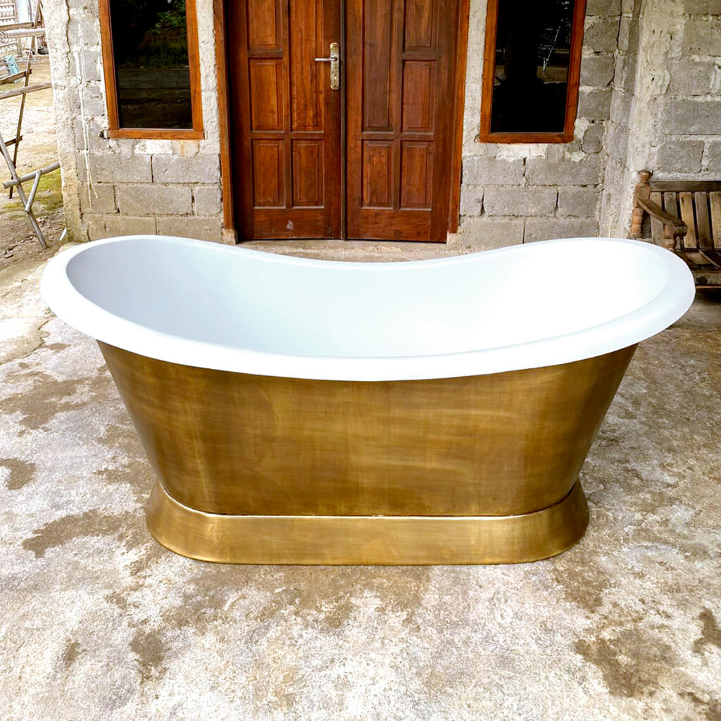 Premium copper bathtub with warm tones and classic design